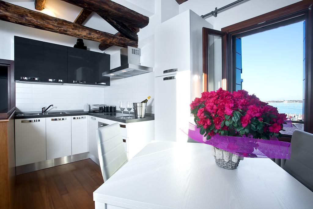 Good Wine Apartments Venice Room photo