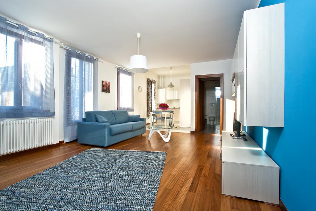 Good Wine Apartments Venice Room photo